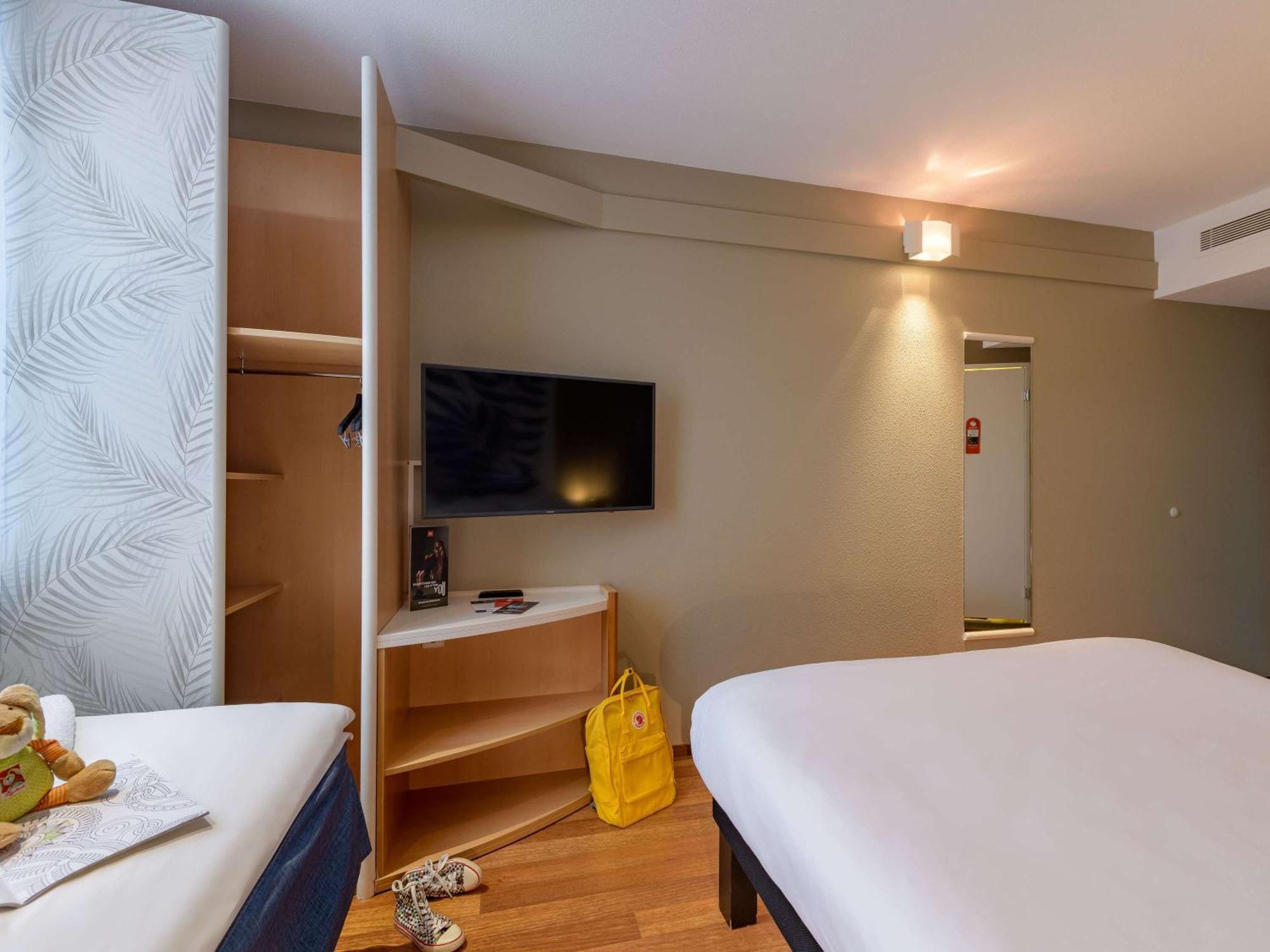 Ibis Heilbronn City Bagian luar foto