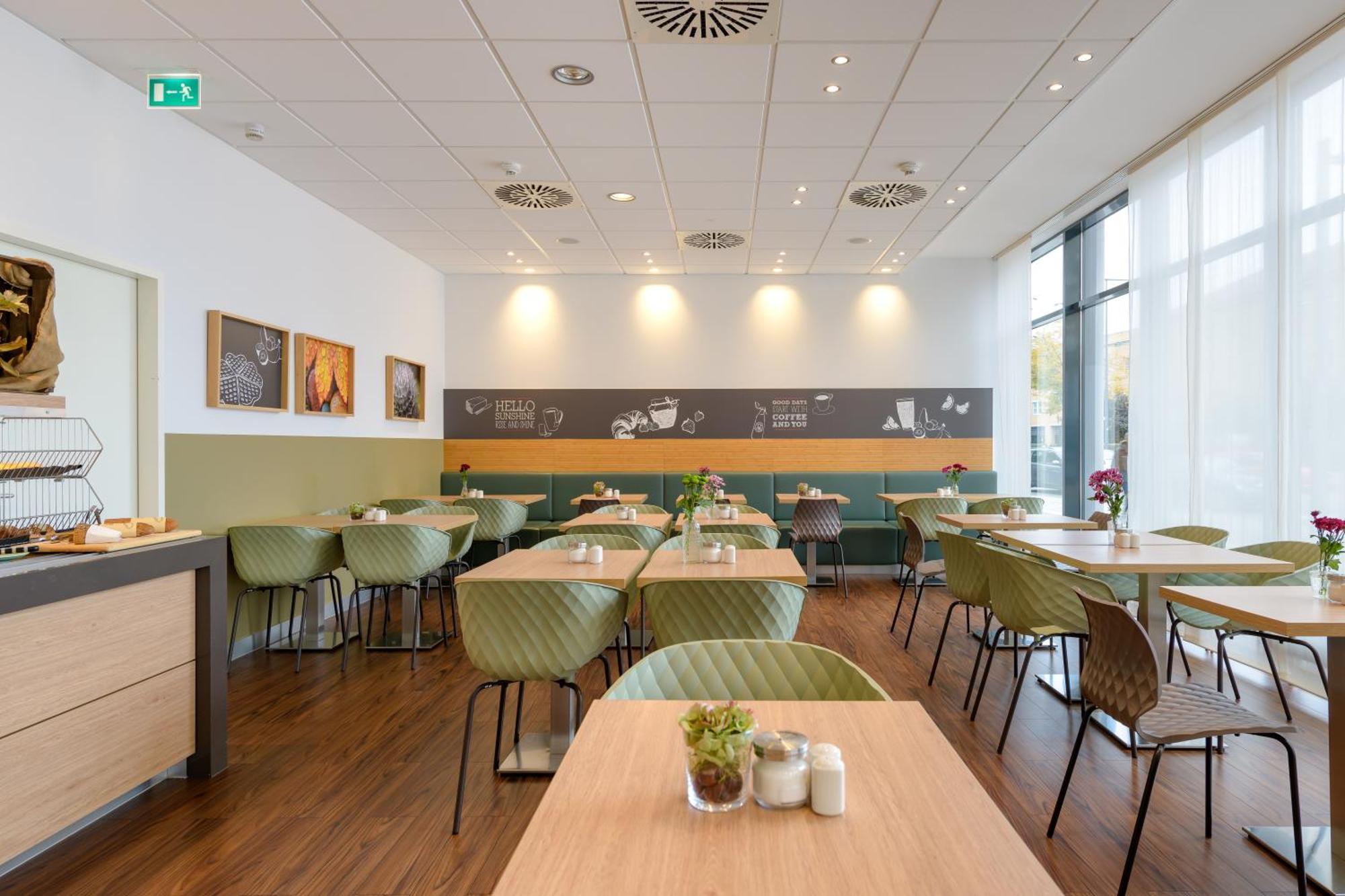 Ibis Heilbronn City Bagian luar foto