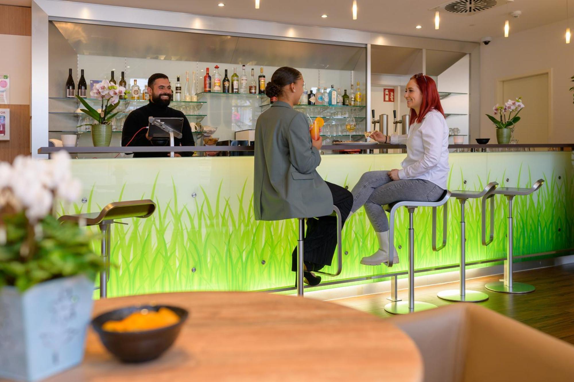 Ibis Heilbronn City Bagian luar foto
